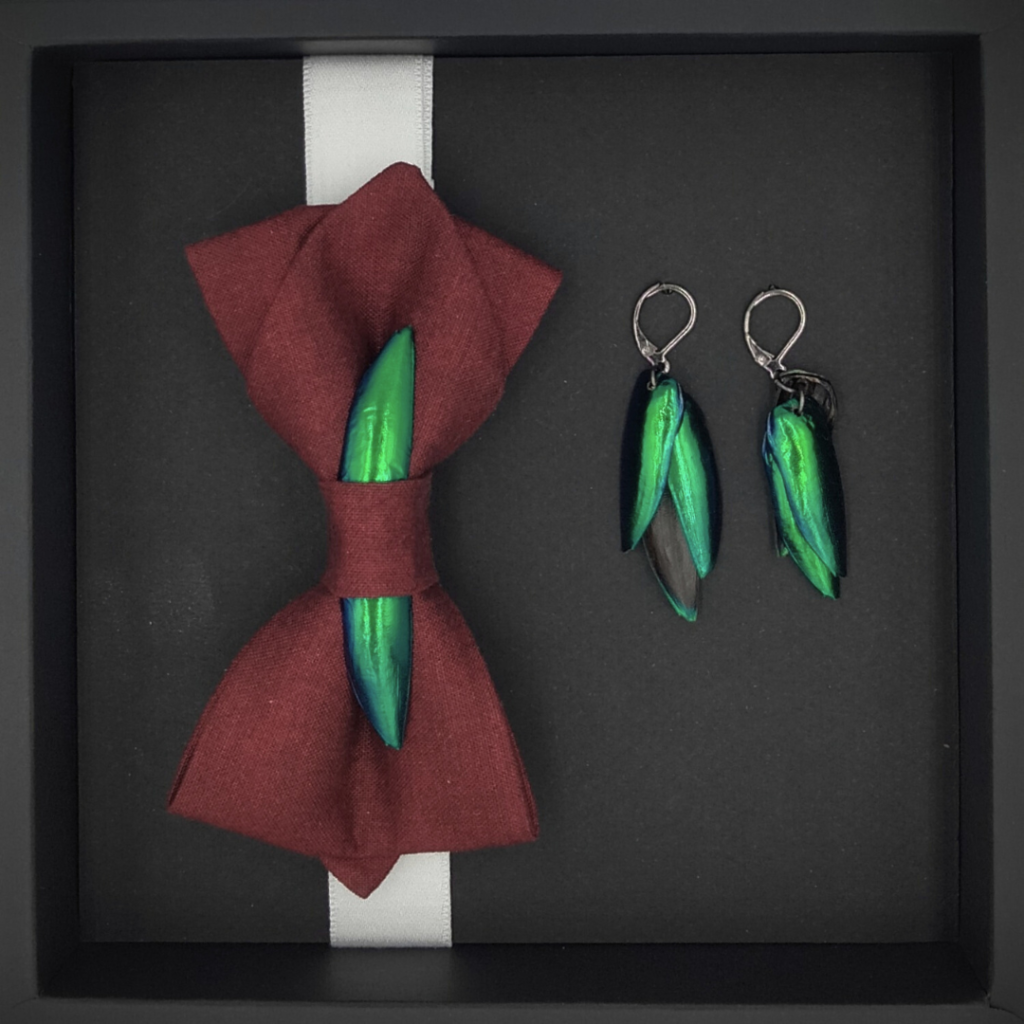 Coffret Noeud rouge Bordeaux et Boucles d’oreilles en scarabée irisé