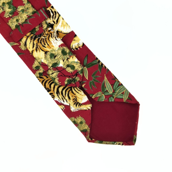 Cravate rouge tigre et bambou