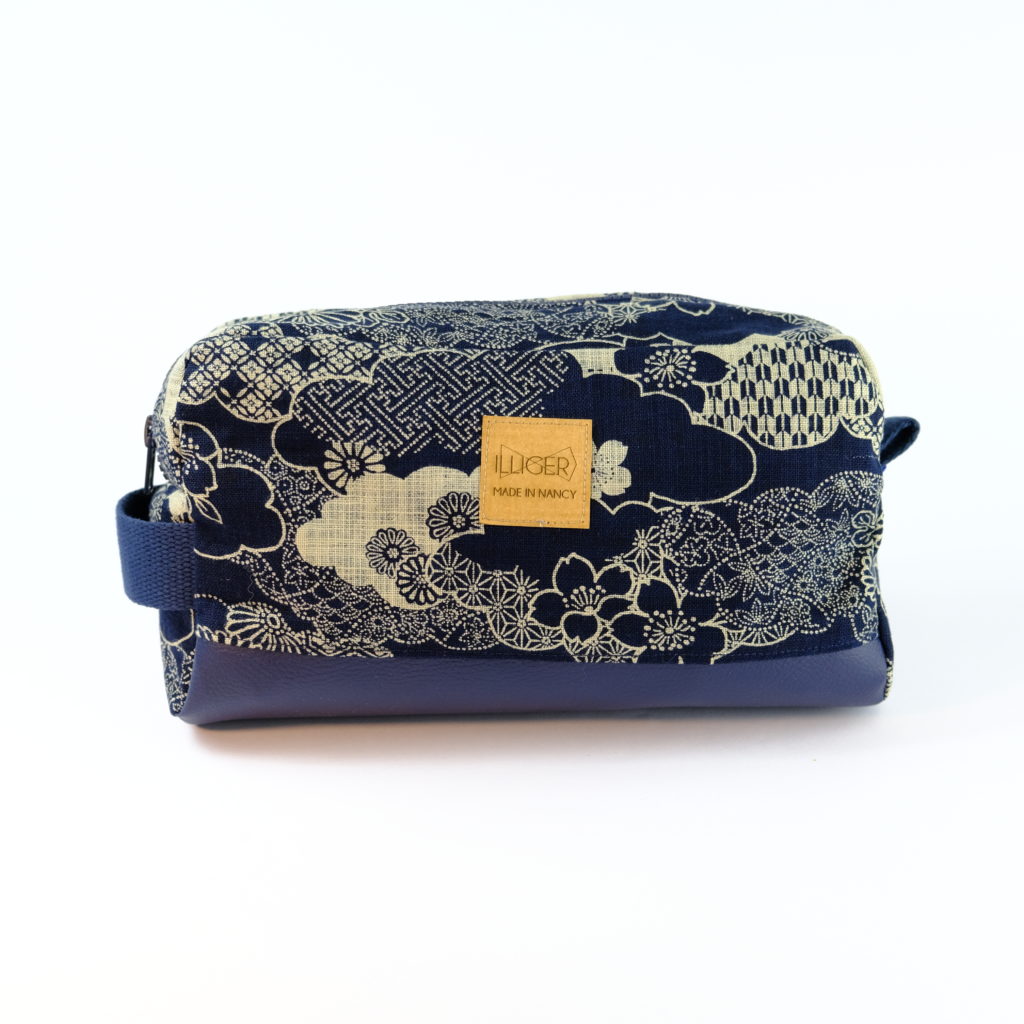 Trousse de Toilette en Coton Japonais Indigo Bleu – Motif Nuage & Fleur – Illiger