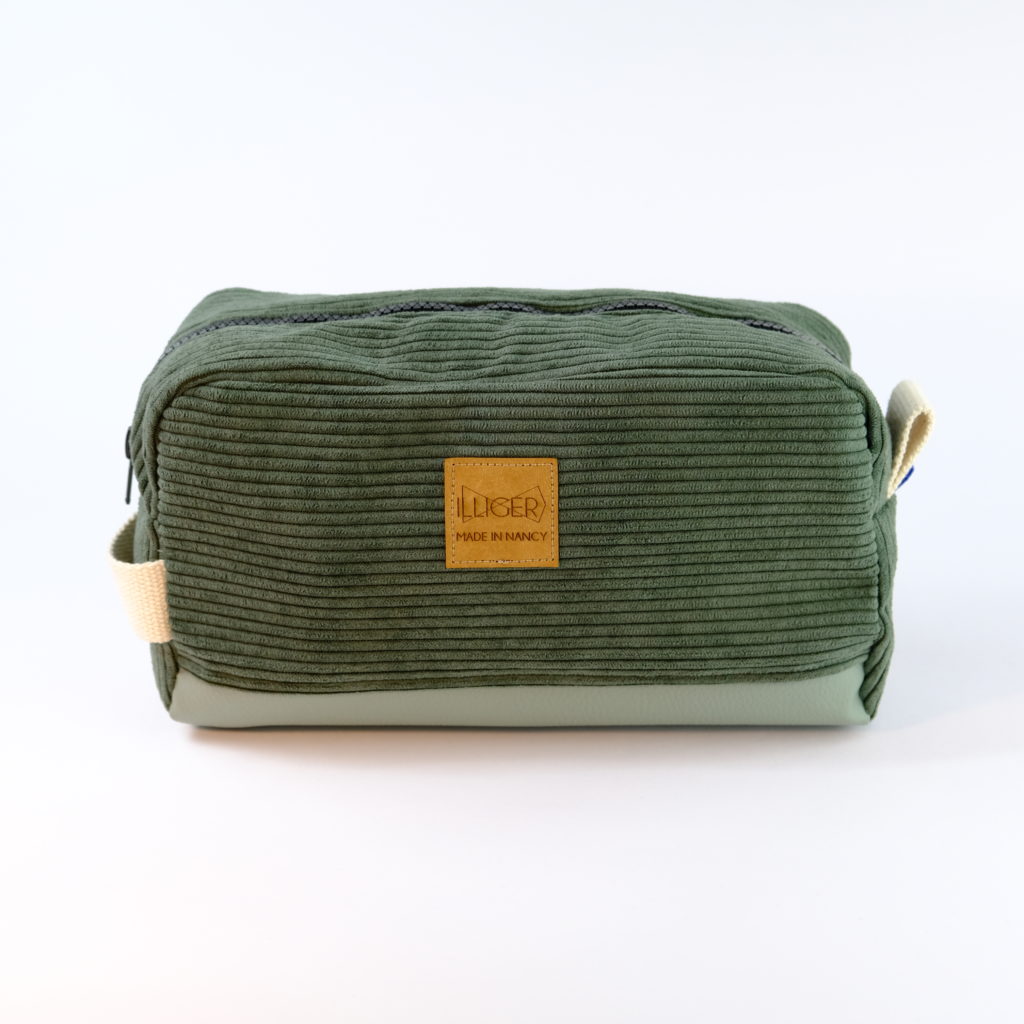 TROUSSE ILLIGER en velours côtelés vert sauge